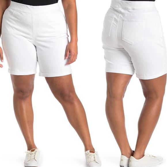 NWT NYDJ Lift Tuck White Bermuda Shorts with Roll Cuffs White Shorts 26W - Picture 1 of 15